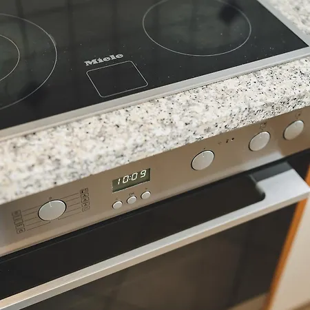 Nathalie By We Rent *