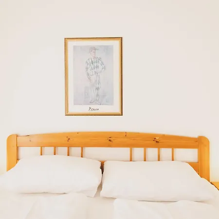 Nathalie By We Rent *