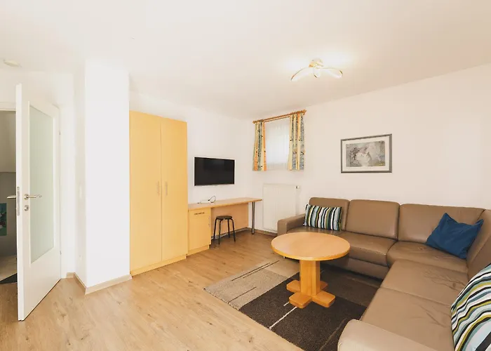 Nathalie By We Rent, Summercard Included * צל-אם-זי